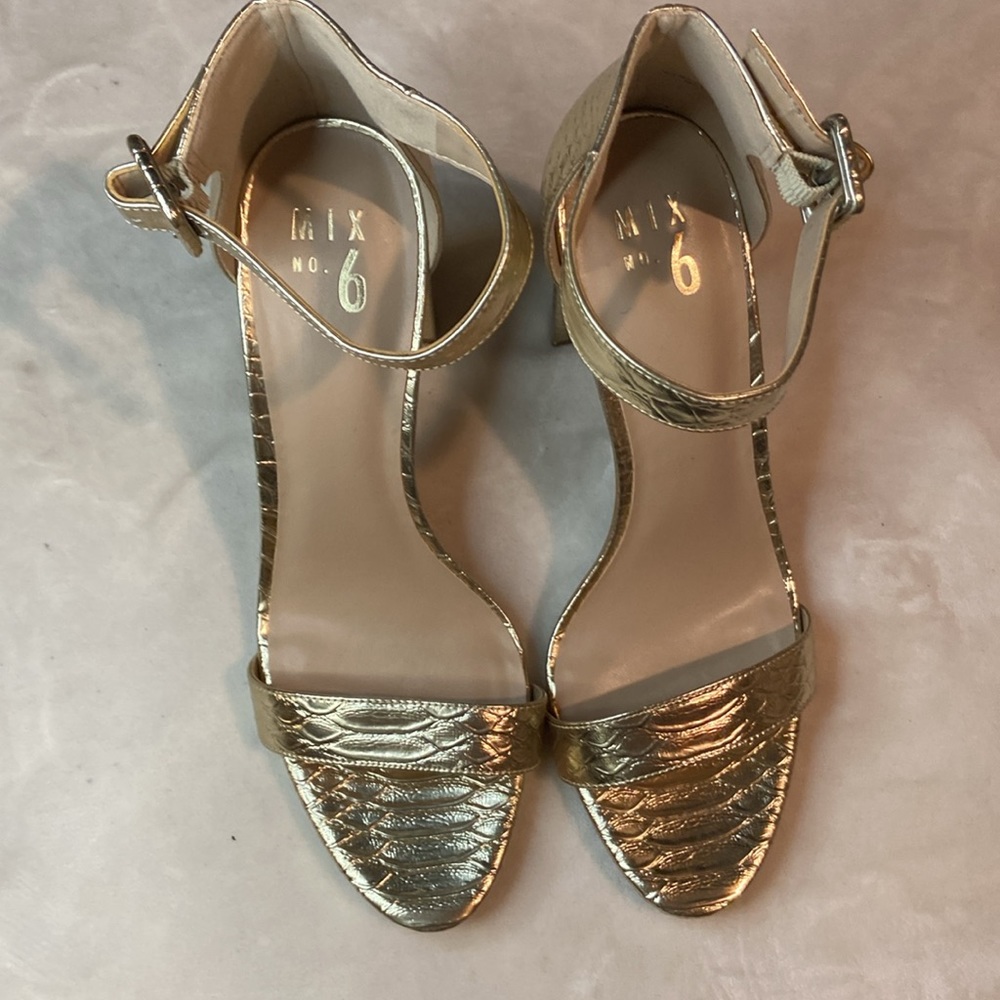 💜Mix No. 6 Metallic Gold Snakeskin Strap Heels size 10 - Picture 7 of 7
